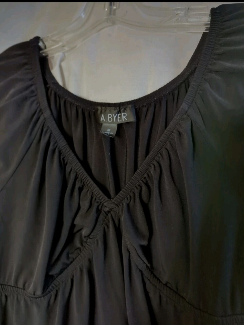 A. Byer Blouse Top Size Medium Cap Sleeve Empire Waist elastic V-Neck